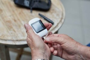 How to get cash for diabetic test strips by checking product labels, expiration dates, and packaging condition